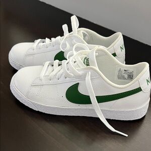 Nike Kids White and Green Sneakers